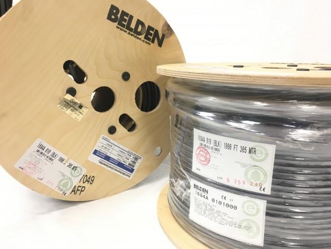 Belden 1694A RG-6/U Koaxialkabel für Audio und Video 18AWG, 75 Ohm, 6GHz - USA